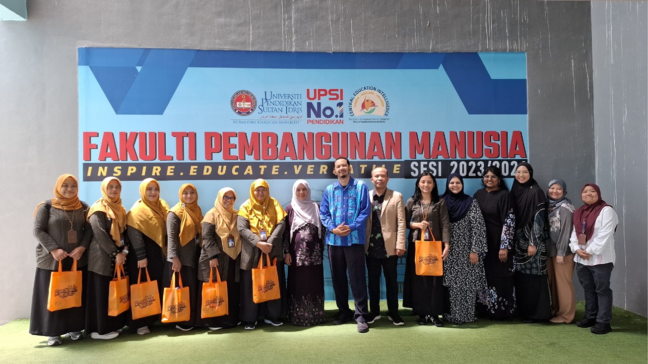 Comparison of Curriculum in Indonesian and Malaysian Kindergartens