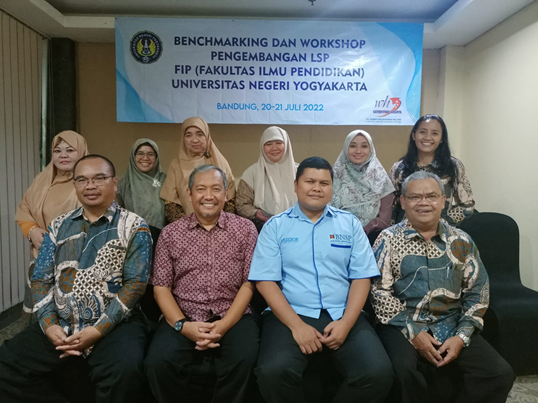Program Benchmarking dan Workshop Persiapan Pendirian Lembaga Sertifikat Profesi Prodi S1 PG PAUD FIP UNY